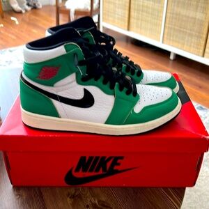COPY - Jordan 1 Retro High OG “Lucky Green”